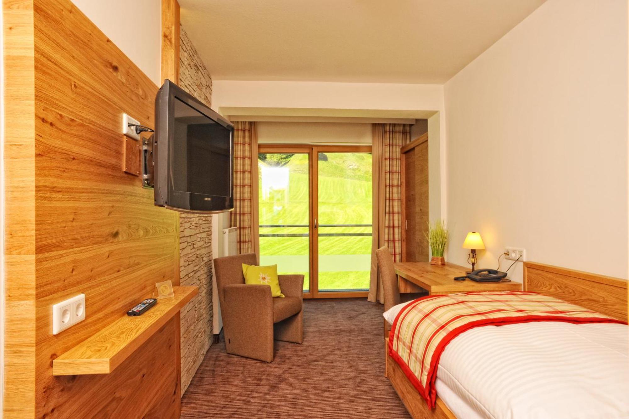 Hotel Barbarahof Saalbach, Inkl Jokercard Esterno foto
