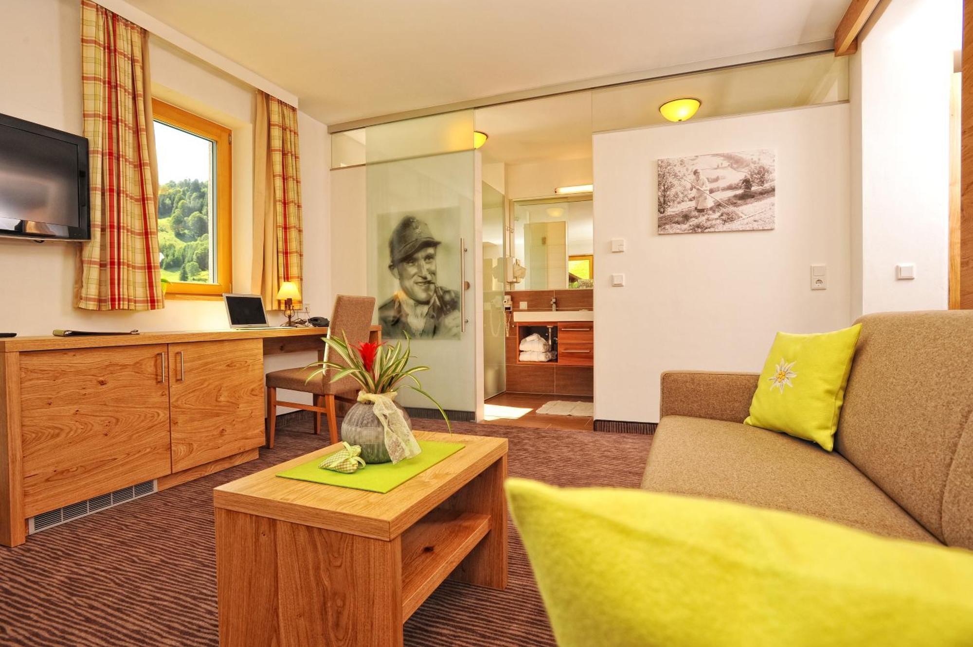 Hotel Barbarahof Saalbach, Inkl Jokercard Esterno foto